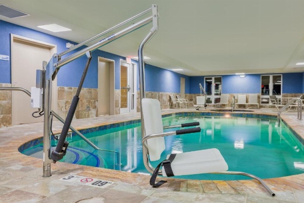 Holiday Inn Express Hotel & Suites Salina image 13