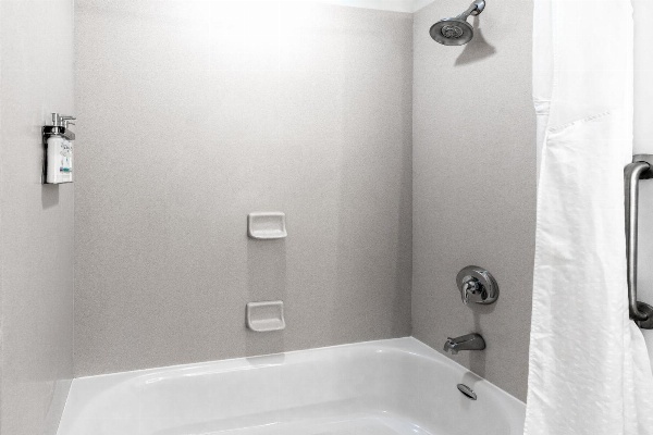 Holiday Inn Express Hotel & Suites Salina image 2