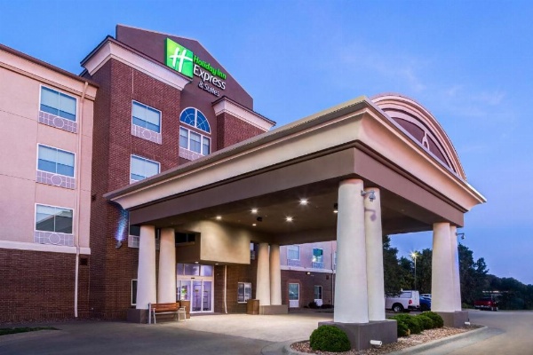 Holiday Inn Express Hotel & Suites Salina image 29